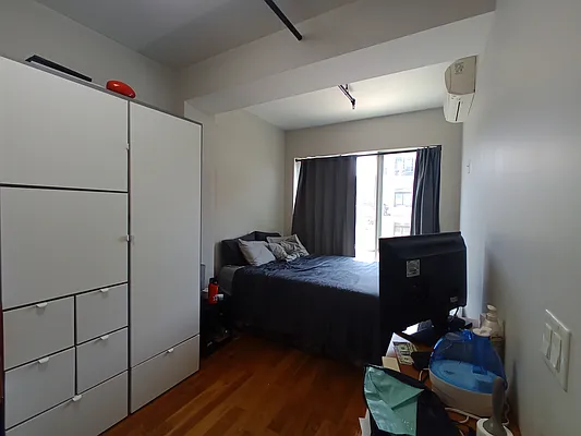 Rented by City Vista Inc | media 31