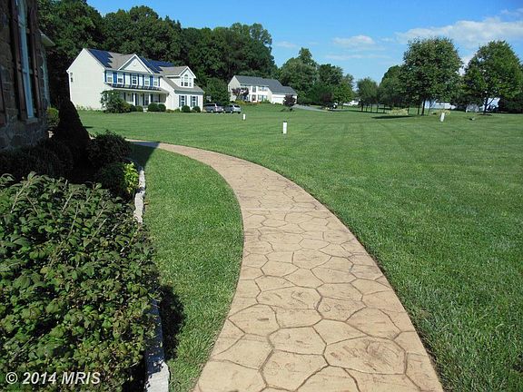 Stamped Concrete Walkway to Front Door