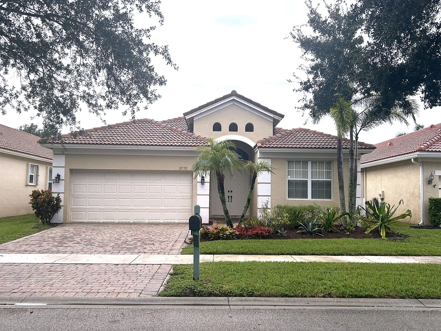 2 bed, 2.0 bath, 1748 sqft, $3,200 — Photo 1