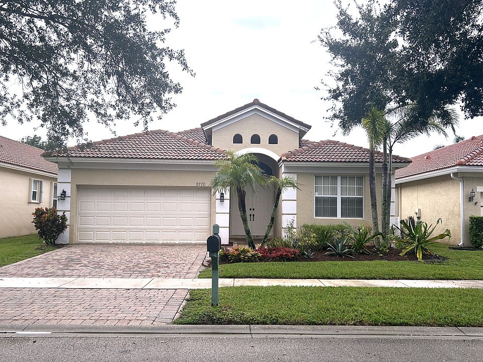 1st image of 2770 SE Stonebriar Way