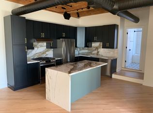 411 S Sangamon St APT 6D, Chicago, IL 60607