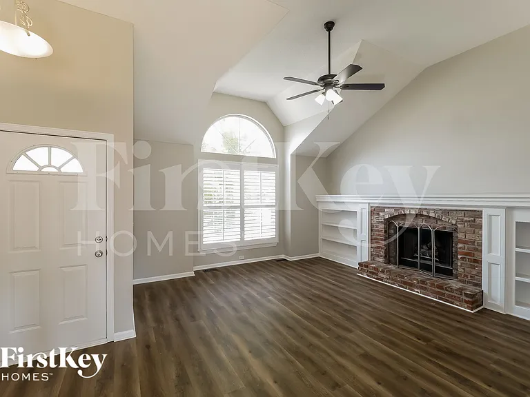 15049 W 145th St — Photo 3