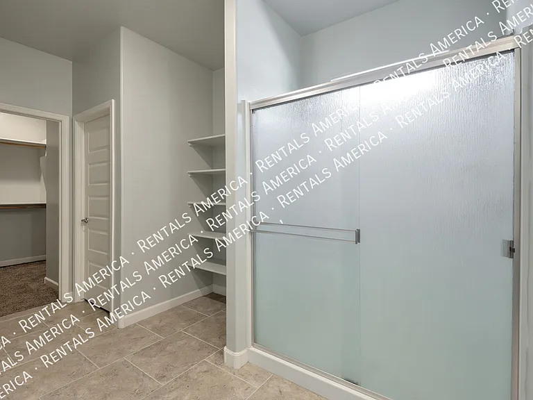 543 W Weldon St — Photo 5