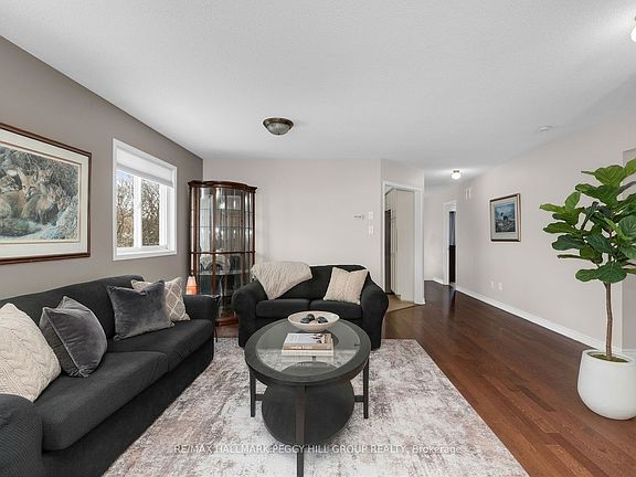 2nd image of 114 Mapleton Ave