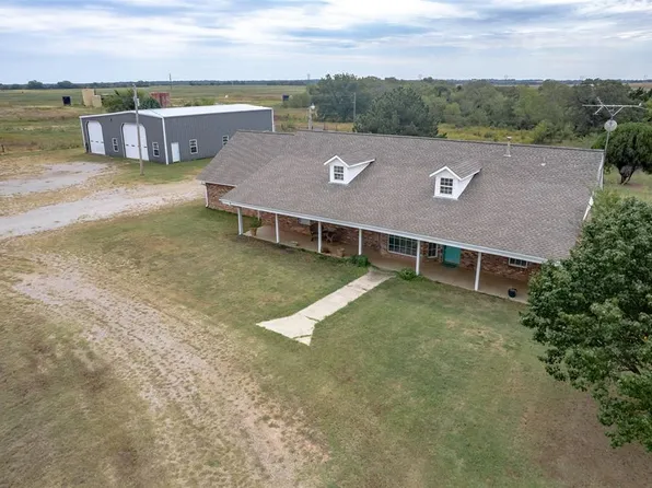 24286 E County Road 1580, Elmore City, OK 73433