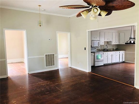 4th image of 504 Ida St