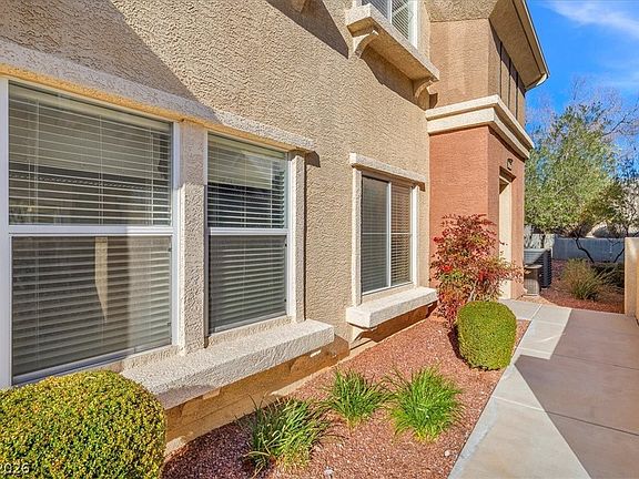 3rd image of 10809 Garden Mist Dr APT 1037