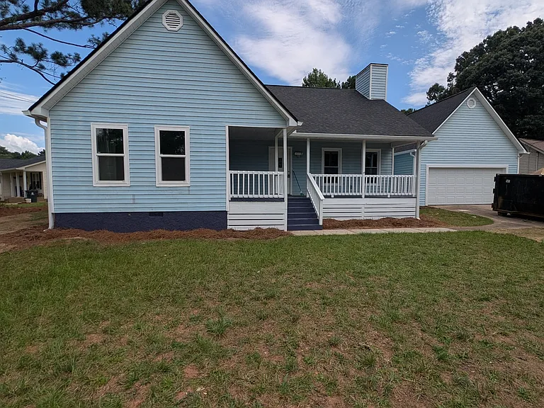 124 Davidson Dr — Photo 1