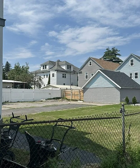 526 Niagara St #1 — Photo 15