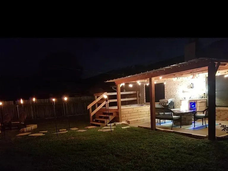 1220 Haley Pl — Photo 4