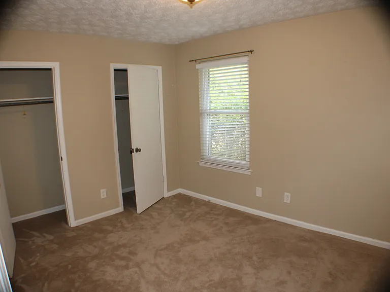 209 Whittington Dr — Photo 12