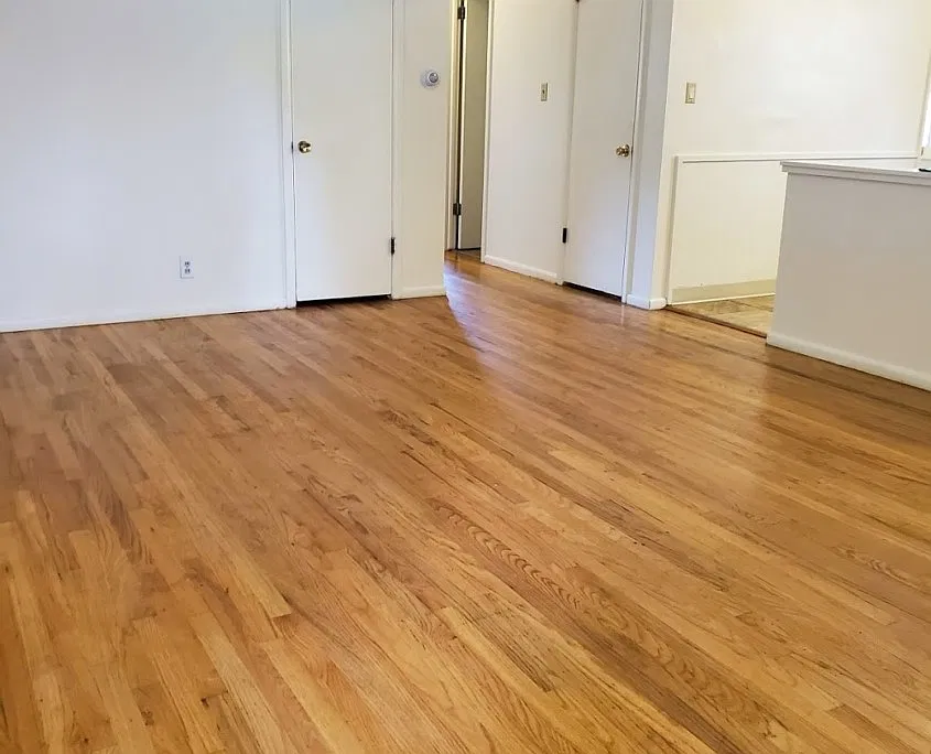 5 bed, $4,645 — Photo 3