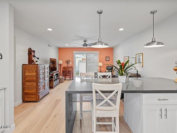 4th image of 1245 E Maryland Ave Unit A