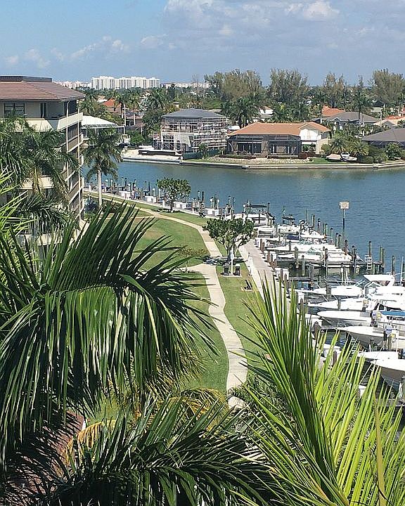 1st image of 601 Seaview Ct APT 704