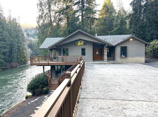 2435 Kalama River Rd, Kalama, WA 98625