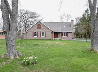 26902 Lakeview Dr, Wind Lake, WI 53185