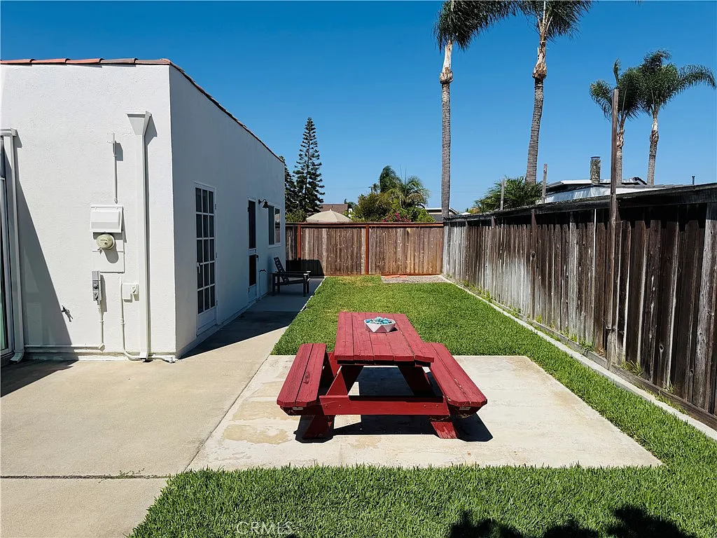4 bed, 1655 sqft, $5,250 — Photo 4