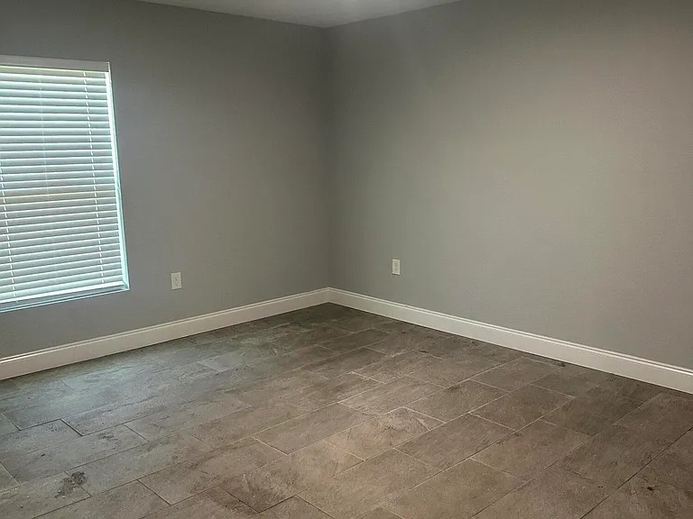 4445 Alpine Ln — Photo 5
