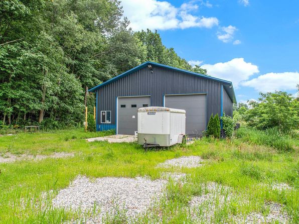 19699 Nye Rd, Galien, MI 49113