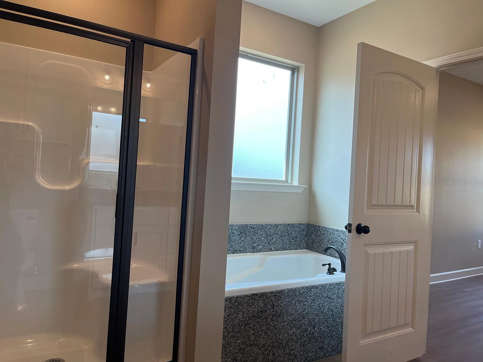 4 bed, 1825 sqft, $1,900 — Photo 4
