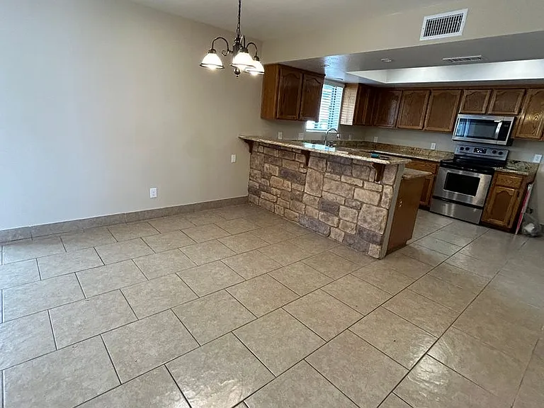 3851 McCulloch Ln — Photo 7