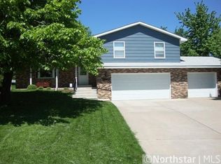 2865 Upper 62nd St E, Inver Grove Heights, MN 55076
