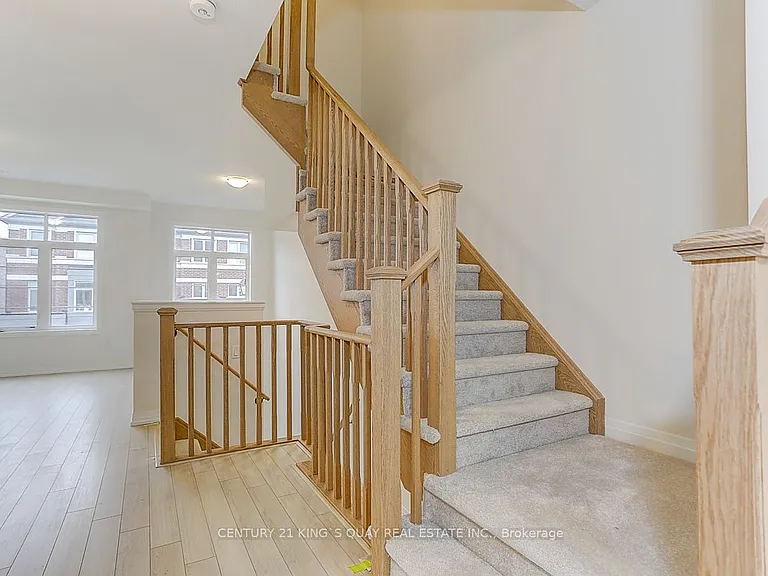 37 Sissons Way — Photo 10