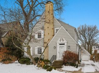 1507 Edgewood Ln, Winnetka, IL 60093