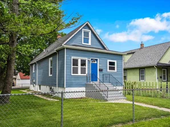 1428 Victoria Ave, North Chicago, IL 60064