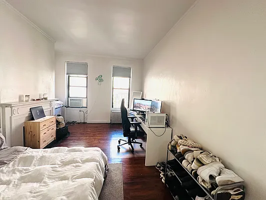 Rented by Ovation Properties, LLC | media 10