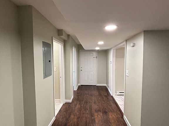 4th image of 109 E Main St Floor 1