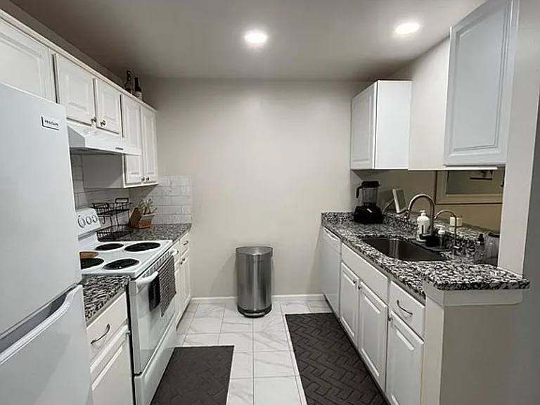 55163 Westchester Dr #58 — Photo 8