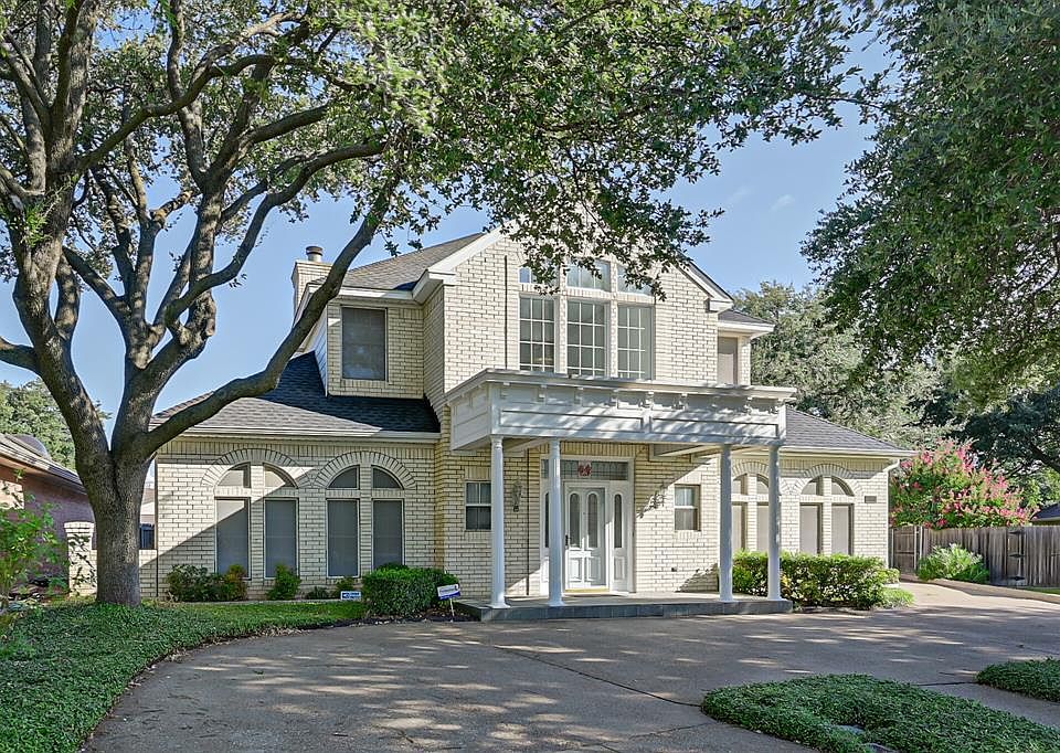 1st image of 4840 Courtside Dr