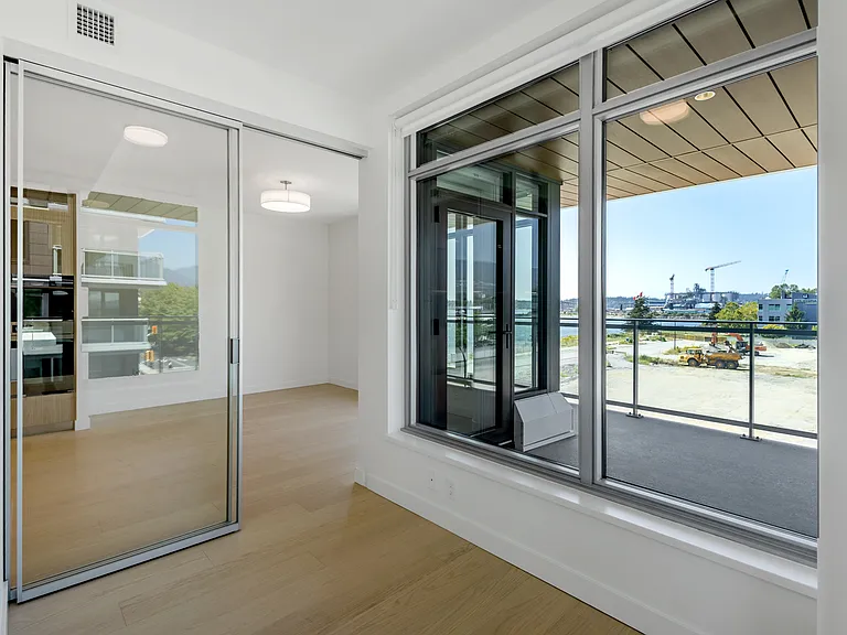 785 Harbour Ave #402 — Photo 8