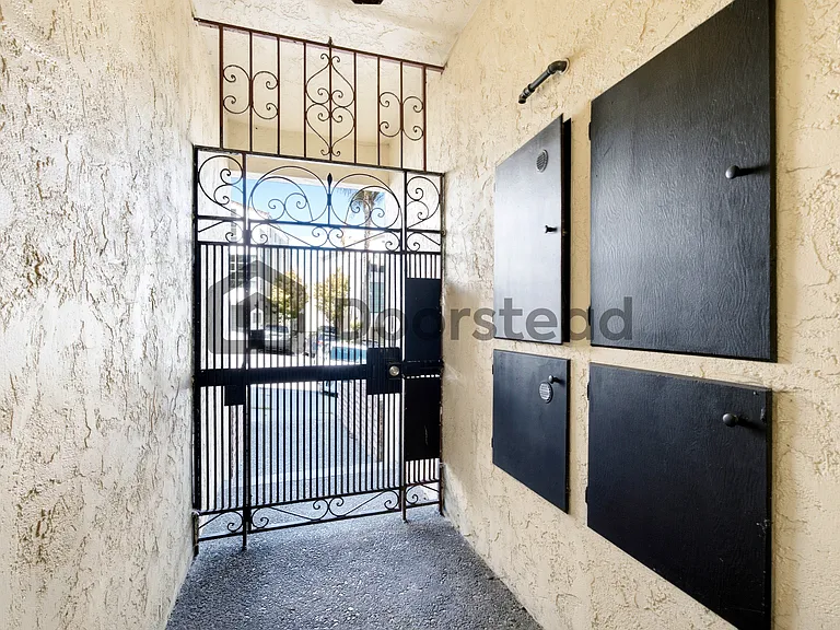 343 Arkansas St — Photo 6
