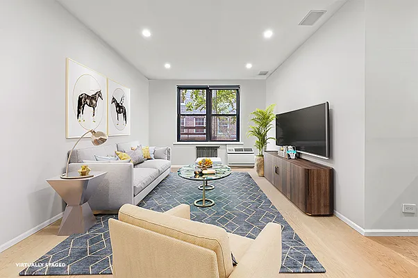 Sold by Poljan Properties Inc. | media 19