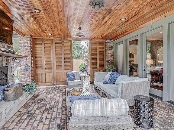 3rd image of 405 Highland Dr