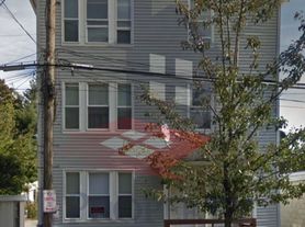 145 Valley St, Providence, RI