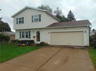 4113 W Lake Rd, Erie, PA 16505