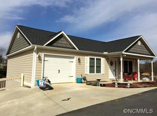 58 Vale St, Marion, NC 28752