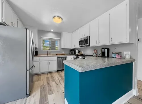 69355 McCallum Way Photo 1