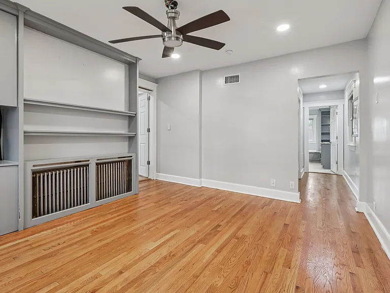 56 Gordon St — Photo 10