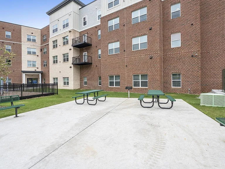 Lambert Landing I — Photo 9