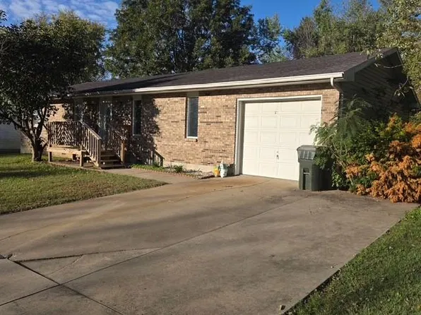 1705 N Washington St, Nevada, MO 64772