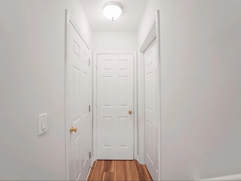 8620 Hope Mews Ct — Photo 17