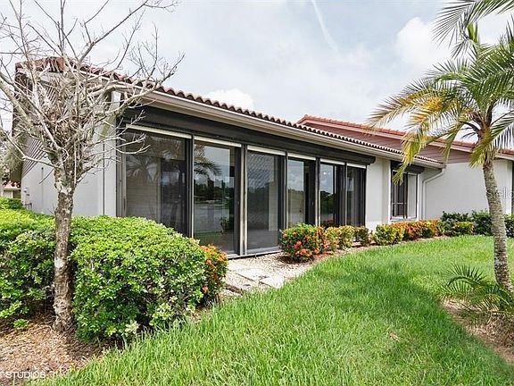 3rd image of 3817 Wilshire Cir W #30
