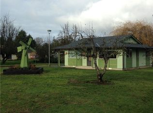 310 Mantle Rd, Sequim, WA 98382