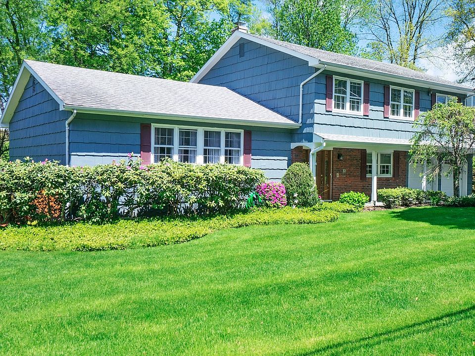1st image of 45 Sammis Ln
