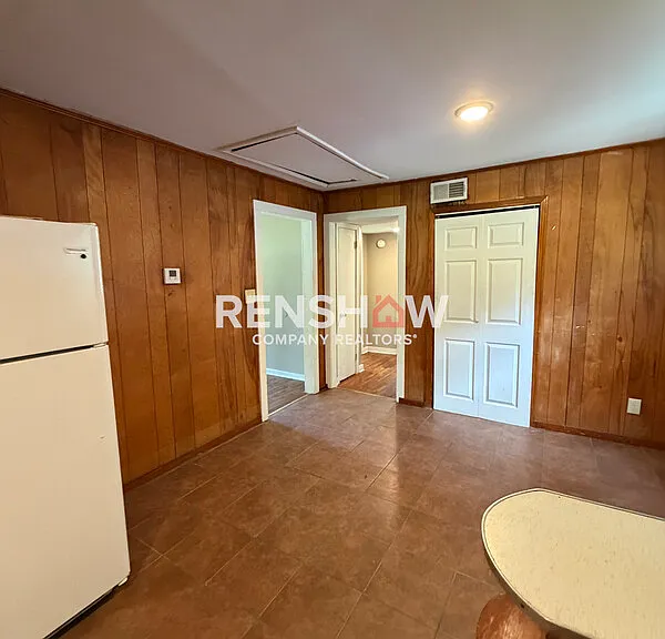 1816 E Mitchell St — Photo 6