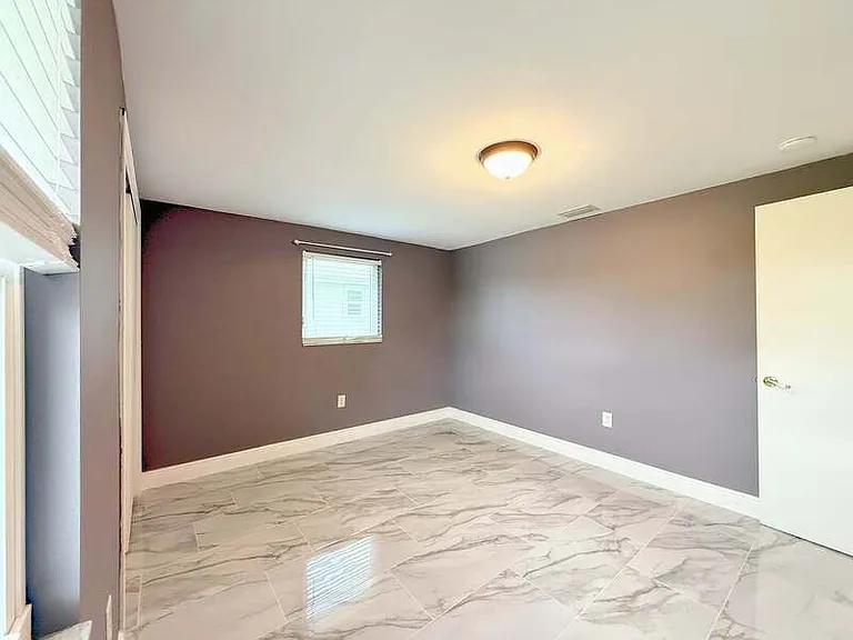 2055 Hyatt Dr — Photo 14